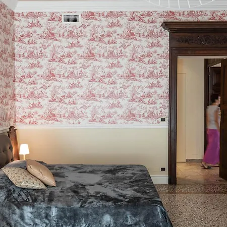 Appartement Eleganza Sabauda 120 Sqm Luxury Historical Flat Turin