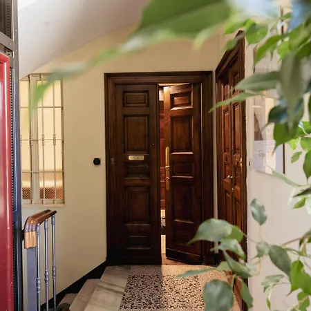 Eleganza Sabauda 120 Sqm Luxury Historical Flat 토리노