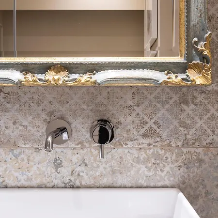 Eleganza Sabauda 120 Sqm Luxury Historical Flat *