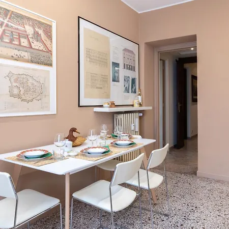 Eleganza Sabauda 120 Sqm Luxury Historical Flat 公寓