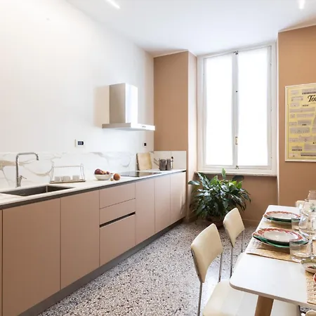 Eleganza Sabauda 120 Sqm Luxury Historical Flat Apartment Turin