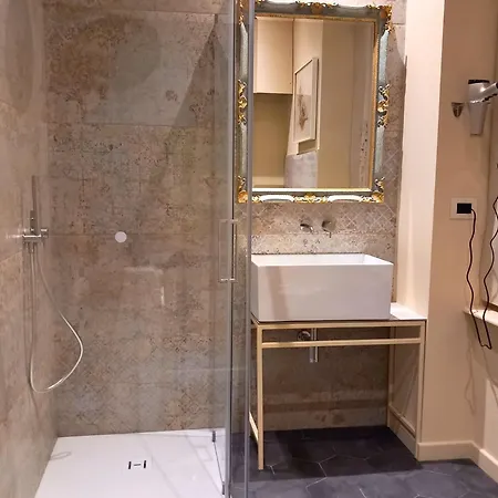 Eleganza Sabauda 120 Sqm Luxury Historical Flat