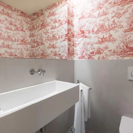 Eleganza Sabauda 120 Sqm Luxury Historical Flat Turin