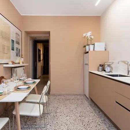 Eleganza Sabauda 120 Sqm Luxury Historical Flat Turim
