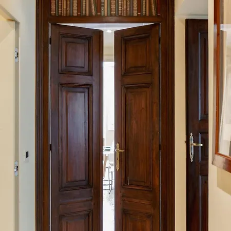 Eleganza Sabauda 120 Sqm Luxury Historical Flat Apartamento