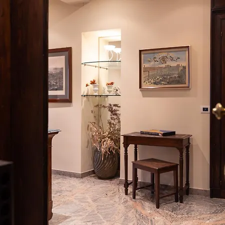 Eleganza Sabauda 120 Sqm Luxury Historical Flat 公寓