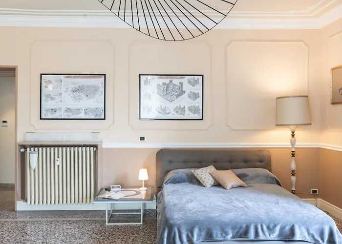 Apartman Eleganza Sabauda 120 Sqm Luxury Historical Flat Torino