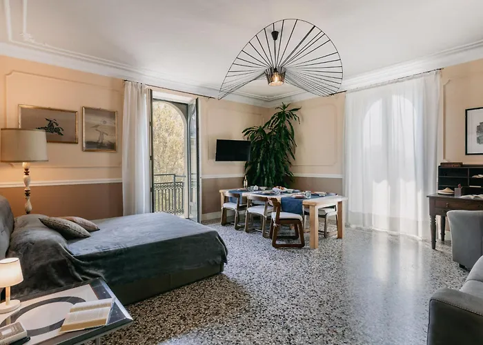 Eleganza Sabauda 120 Sqm Luxury Historical Flat Apartman *