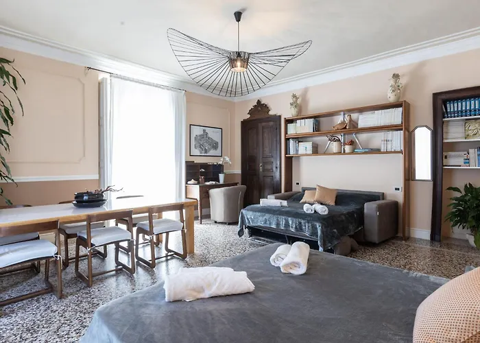 Appartamento Eleganza Sabauda 120 Sqm Luxury Historical Flat
