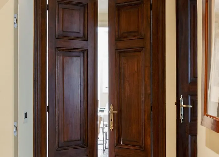Eleganza Sabauda 120 Sqm Luxury Historical Flat Appartamento