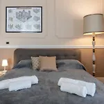 Apartment Eleganza Sabauda 120 Sqm Luxury Historical Flat Turin